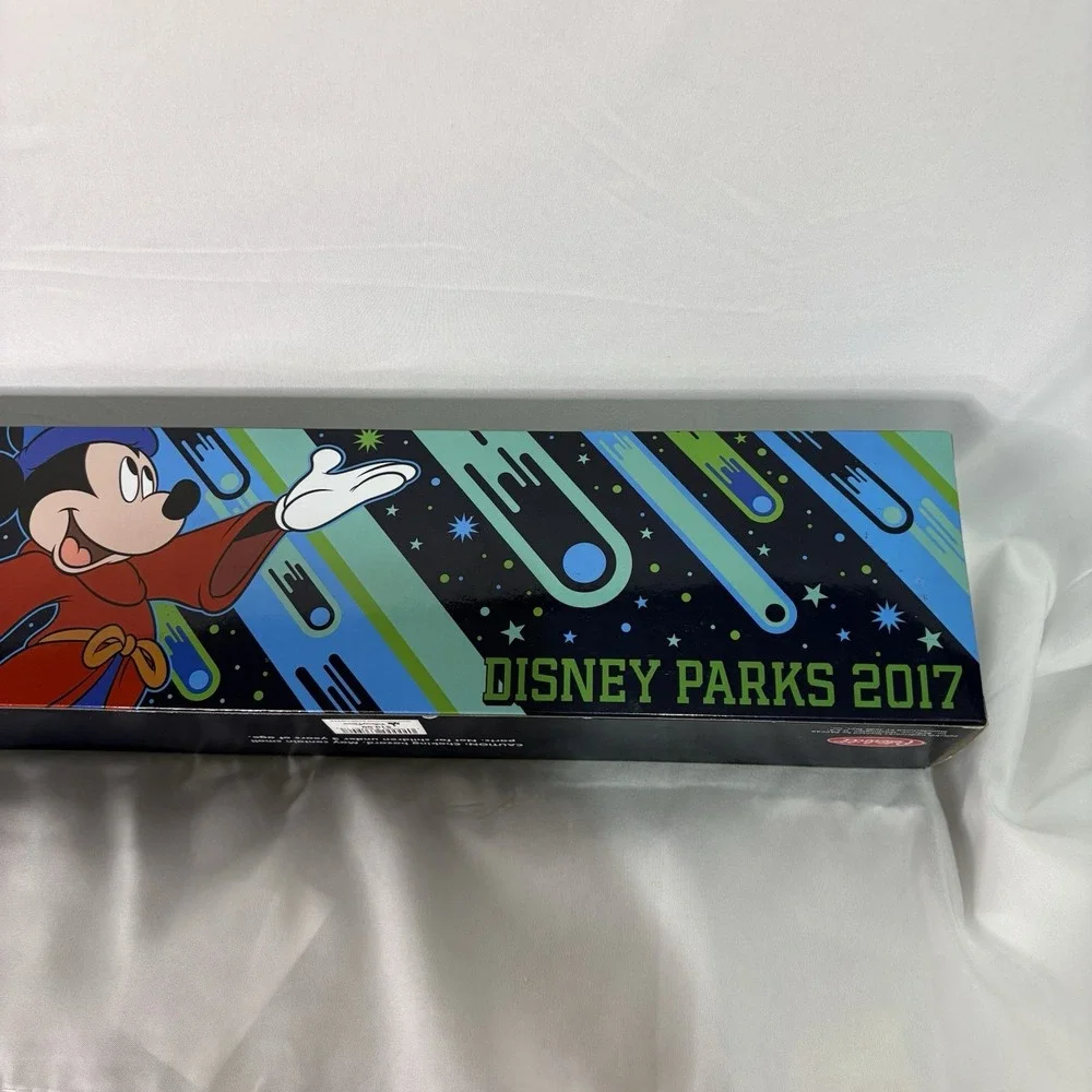 Disney Parks 2017 Peterbilt 387 Hauler Mickey Mouse Sorcerer Truck NIB
